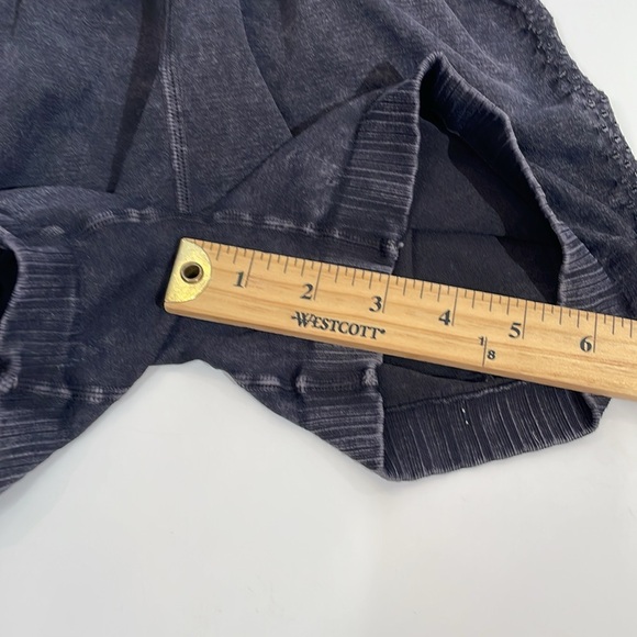 Free People Movement Onsie Size XS Washed Black Biker Short EUC - Picture 9 of 9